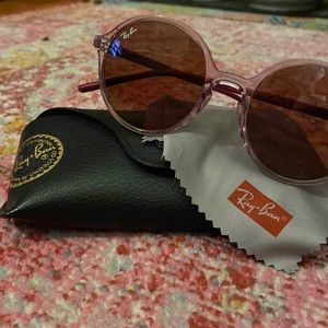 Ray-Ban pink RB4304 sunglasses with case and cleaning cloth